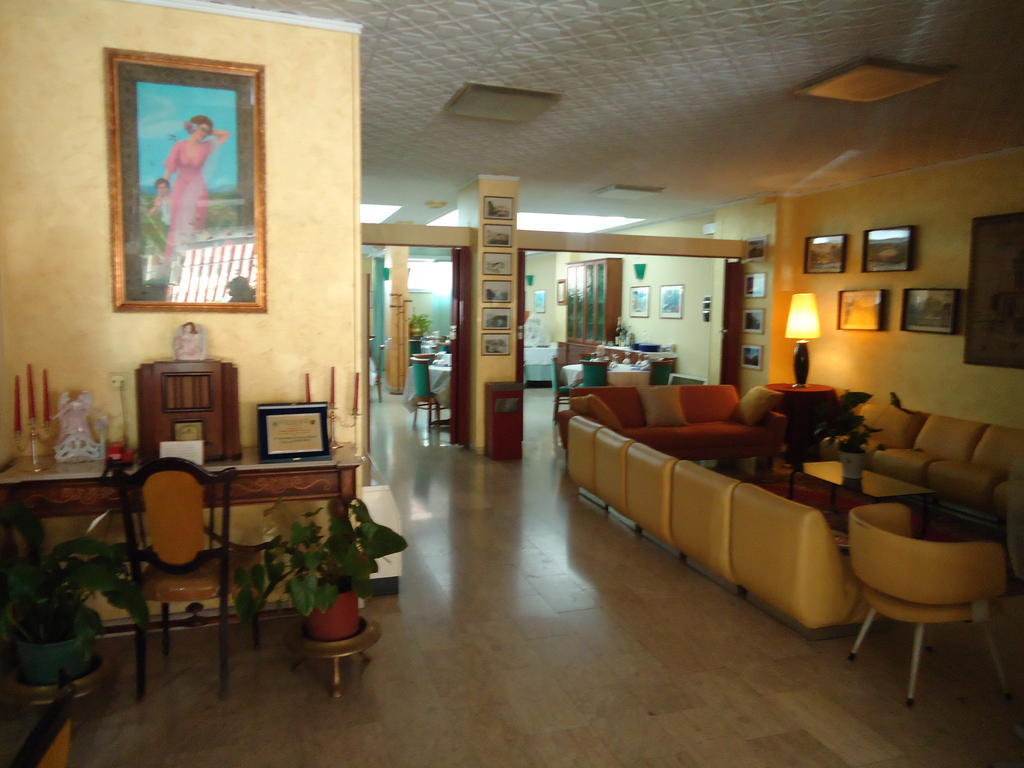Hotel Ristorante Mommo Polistena Exterior photo