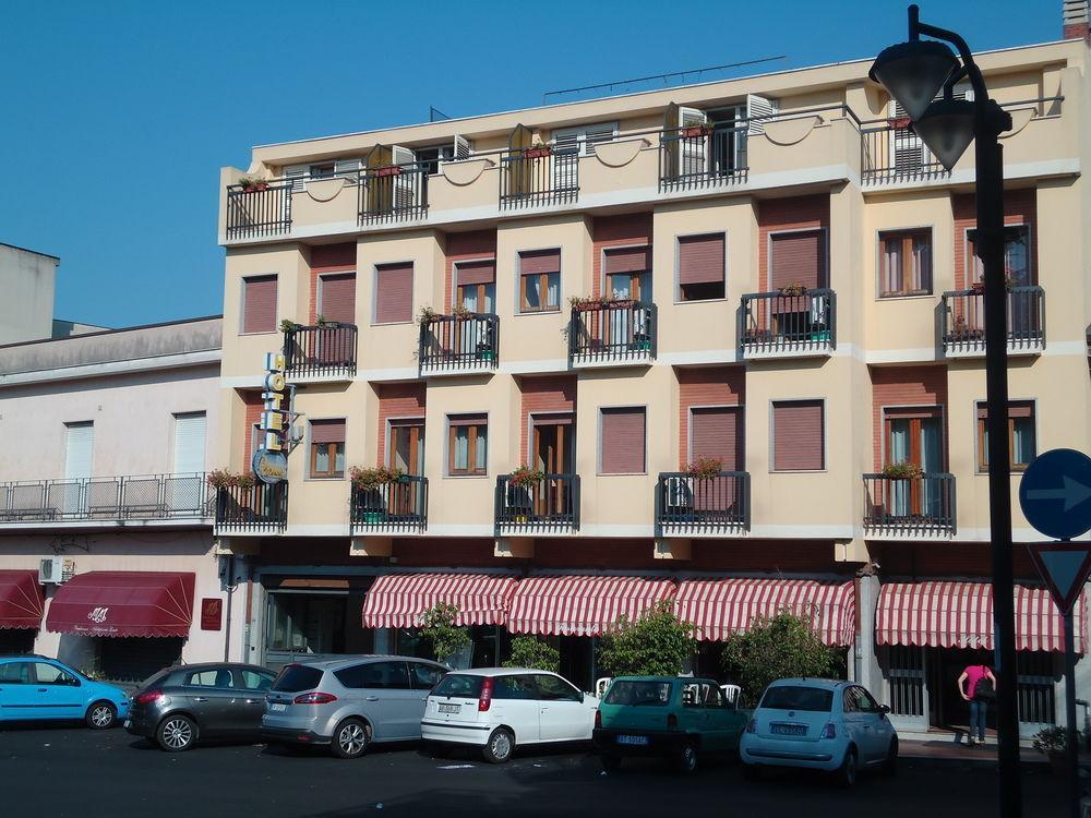 Hotel Ristorante Mommo Polistena Exterior photo